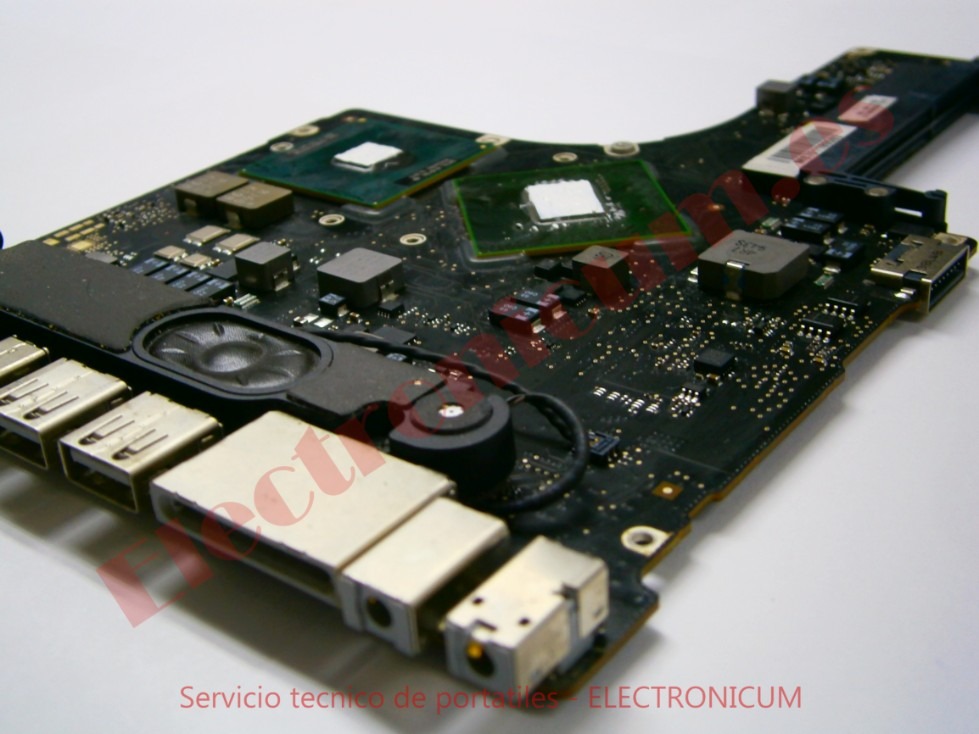 Electronicum: Reparación de MacBook Air que no enciende