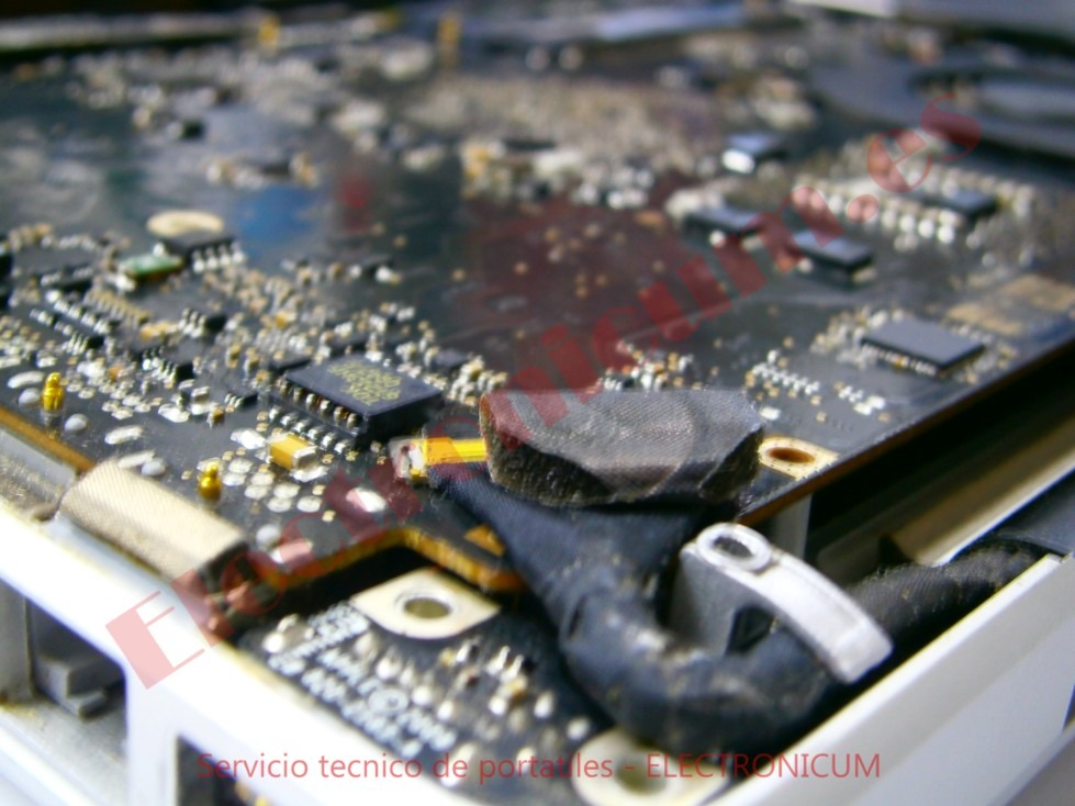 Electronicum: Reparación de MacBook Pro para profesionales del diseño