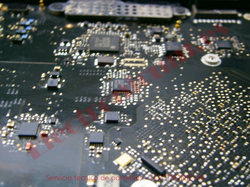 Reparación de cortocircuitos en placa base de portátiles Apple